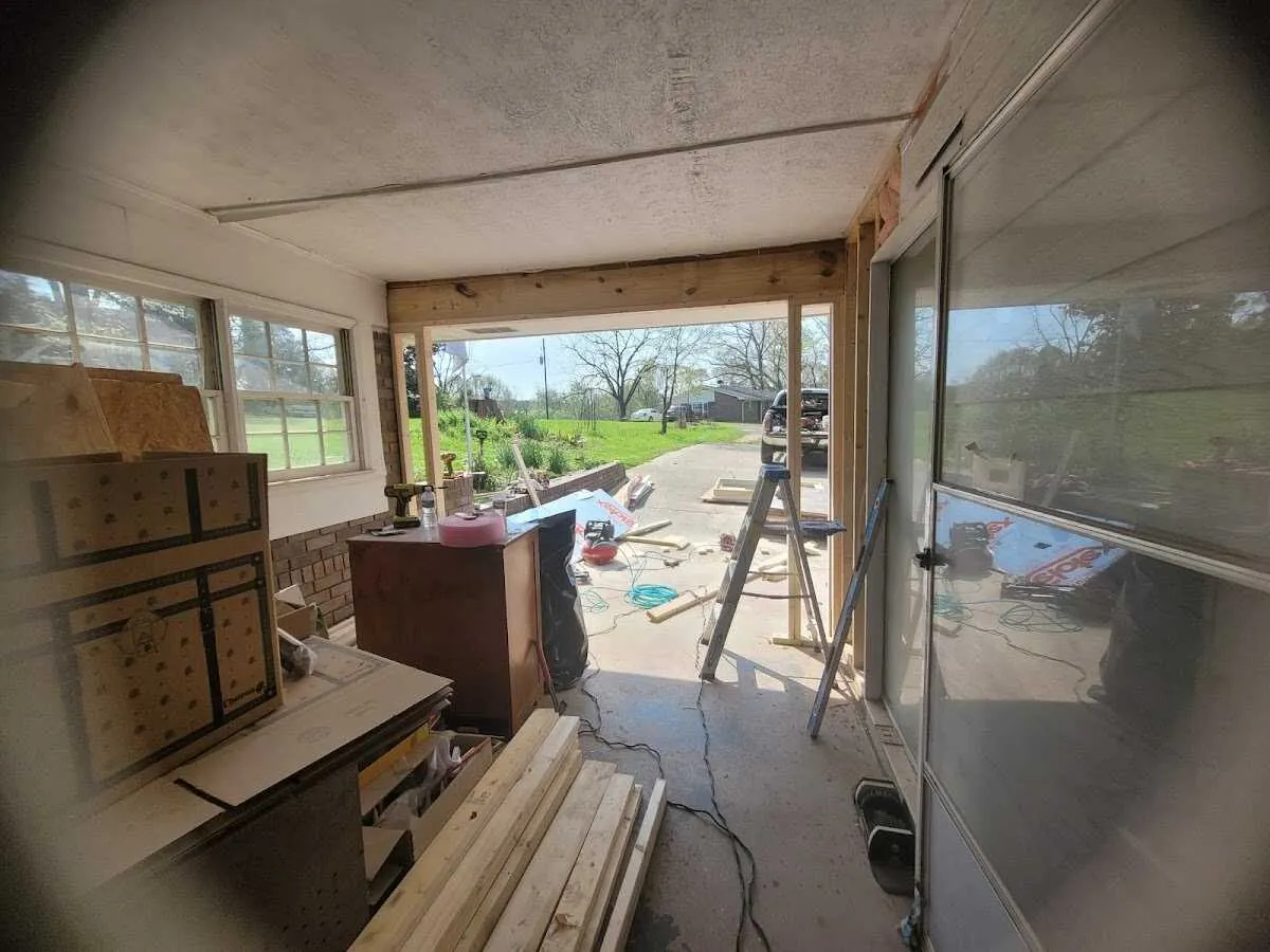 Air movers and dehumidifier for Drying & Dehumidification in Grass Valley